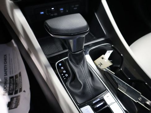 Used 2025 Hyundai Tucson SEL image 32