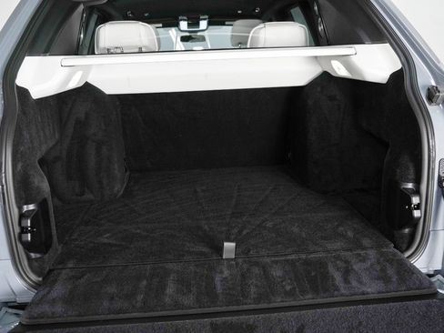 Used 2022 Rolls-Royce Cullinan w/ Dark Exterior Package AWD/4WD image 67