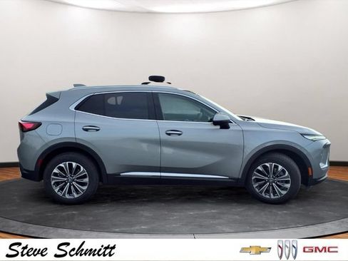 Certified 2025 Buick Envision Preferred AWD/4WD image 25