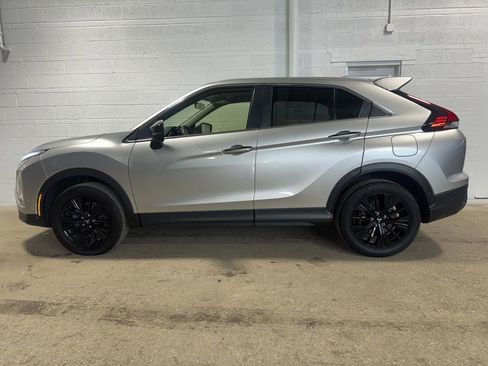 Used 2022 Mitsubishi Eclipse Cross LE image 7