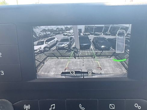 Used 2024 Ford Transit 250 148 Medium Roof RWD image 25