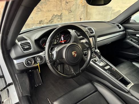 Used 2014 Porsche Cayman RWD image 19