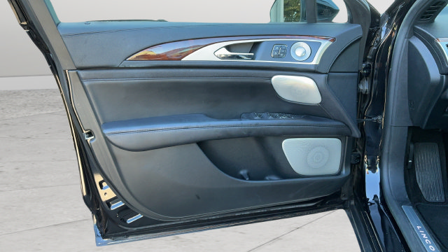 Used 2020 Lincoln MKZ Reserve w/ Luxury Package AWD/4WD image 19