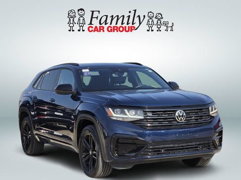 Used 2023 Volkswagen Atlas Cross Sport SEL R-Line AWD/4WD image 2