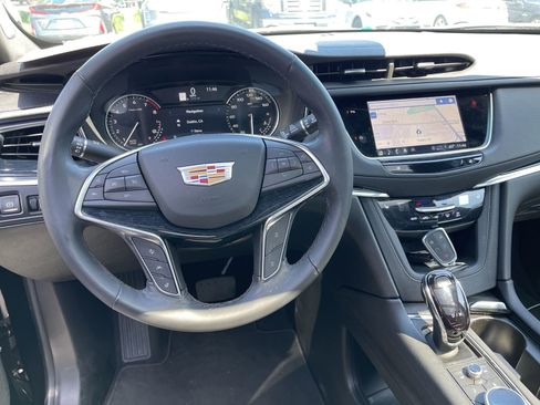 Certified 2024 Cadillac XT5 Premium Luxury FWD image 7