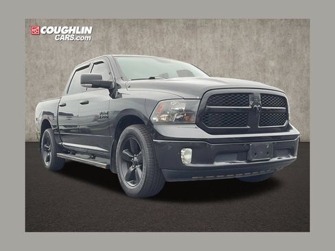 Used 2018 RAM 1500 Big Horn AWD/4WD image 1