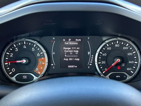 Used 2023 Jeep Renegade Latitude image 16