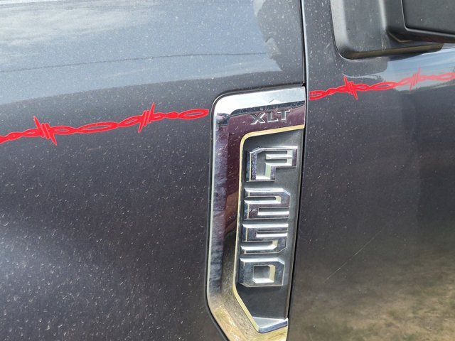 Used 2019 Ford F250 XLT w/ XLT Premium Package AWD/4WD image 7