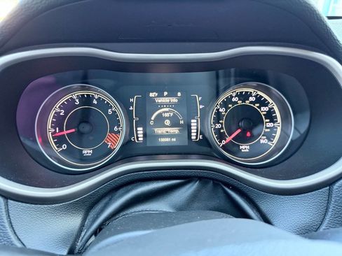 Used 2014 Jeep Cherokee Sport image 22