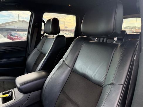 Used 2019 Jeep Grand Cherokee Altitude image 10