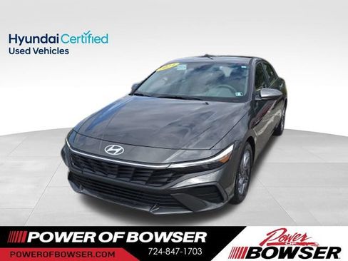 Used 2024 Hyundai Elantra SEL FWD image 1