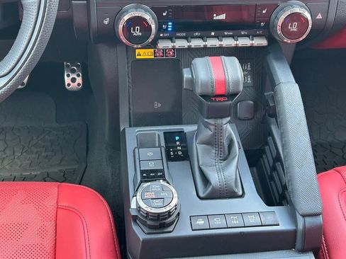 Used 2025 Toyota Tacoma TRD Pro AWD/4WD image 21