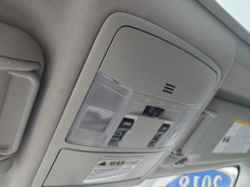 Used 2018 Toyota RAV4 XLE image 31