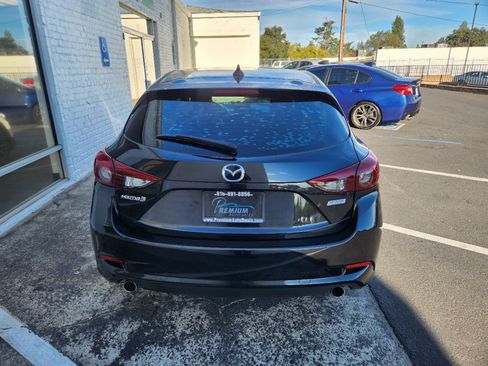 Used 2018 MAZDA MAZDA3 Grand Touring FWD image 4