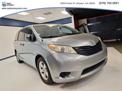 Used 2012 Toyota Sienna LE w/ Towing Pkg