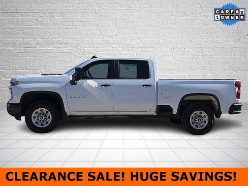 Used 2025 Chevrolet Silverado 3500 W/T image 2