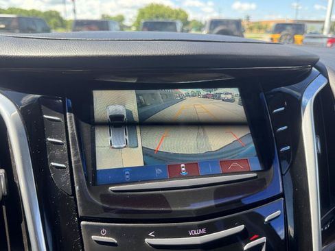 Used 2020 Cadillac Escalade ESV Luxury AWD/4WD image 26