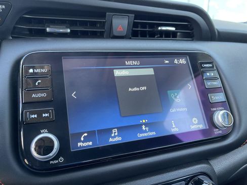 Used 2023 Nissan Kicks SR w/ SR Premium Package FWD image 24