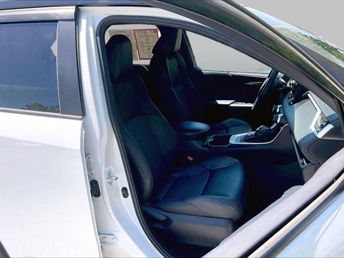 Certified 2024 Toyota RAV4 XSE AWD/4WD image 9