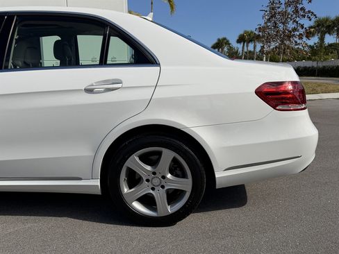 Used 2014 Mercedes-Benz E 350 Sedan w/ Premium 1 Package image 18