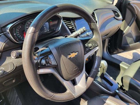 Used 2018 Chevrolet Trax LT w/ Redline Edition FWD image 25