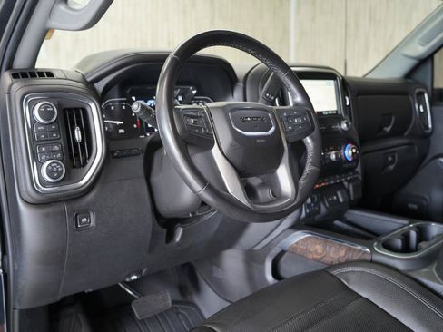 Used 2020 GMC Sierra 2500 Denali w/ Denali Ultimate Package AWD/4WD image 11