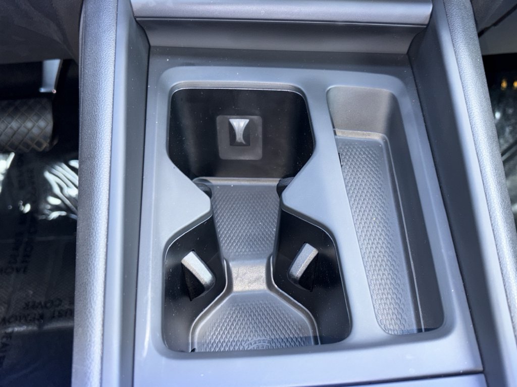 Certified 2025 Volkswagen Tiguan SE FWD image 7