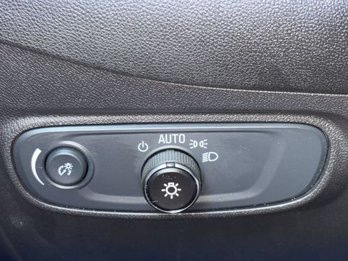 Used 2024 Chevrolet Equinox LT AWD/4WD image 15