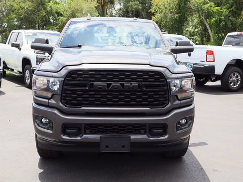 Used 2022 RAM 2500 Big Horn w/ Night Edition AWD/4WD image 4