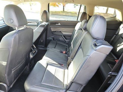 Used 2021 Volkswagen Atlas SE image 19