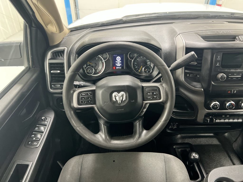 Used 2020 RAM 3500 Tradesman w/ Chrome Appearance Group AWD/4WD image 6