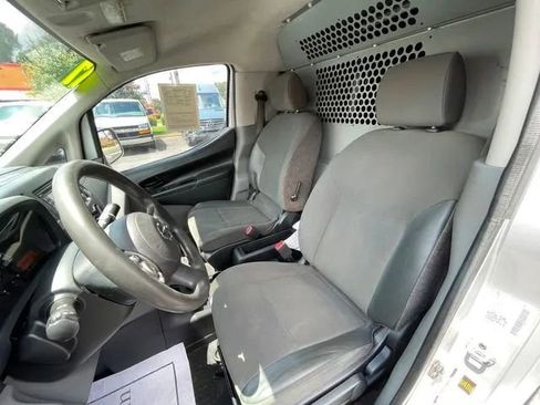 Used 2017 Nissan NV200 SV w/ Technology Package image 9