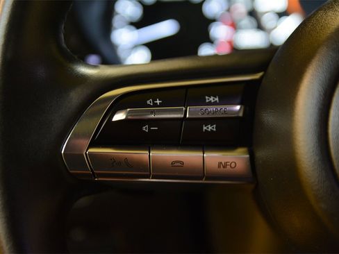 Used 2020 MAZDA MAZDA3 Hatchback w/ Premium Package image 16