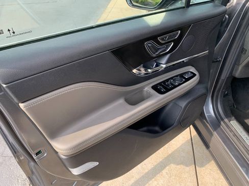 Used 2023 Lincoln Corsair AWD w/ Equipment Group 101A image 22