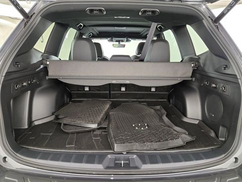 Certified 2025 Subaru Forester Wilderness w/ Convenience Package image 20