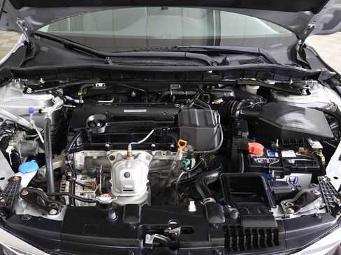 Used 2017 Honda Accord EX image 18