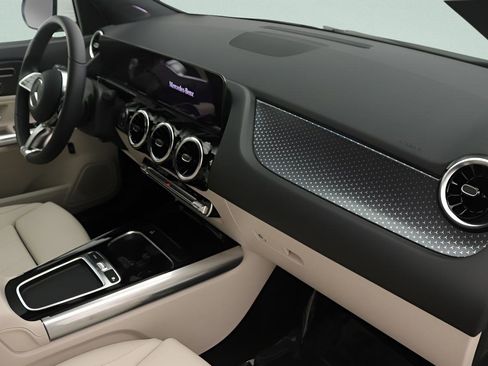 Certified 2026 Mercedes-Benz GLA 250 image 22