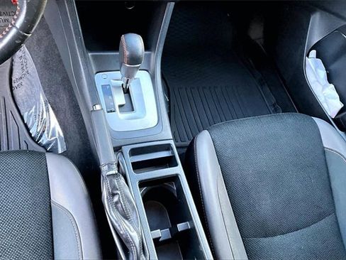 Used 2016 Subaru Crosstrek 2.0i Premium w/ Moonroof Package image 18