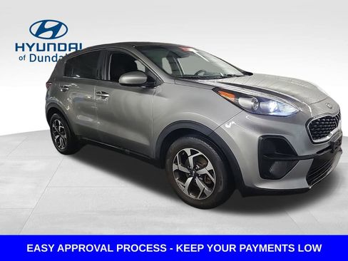 Used 2020 Kia Sportage LX image 2