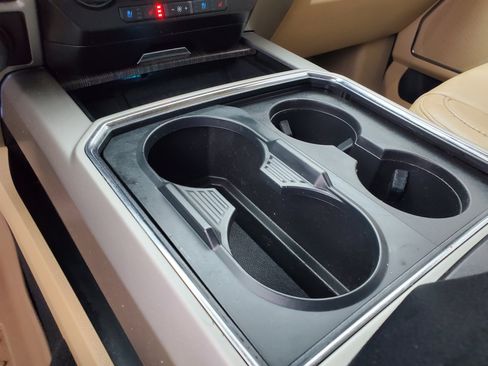 Used 2020 Ford F250 Lariat w/ Lariat Ultimate Package image 34