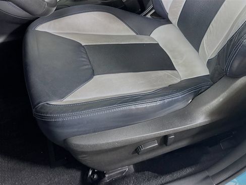 Used 2019 Subaru Crosstrek Hybrid w/ Moonroof Package w/Navigation AWD/4WD image 23