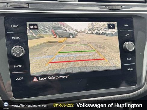 Certified 2023 Volkswagen Tiguan SEL R-Line image 25
