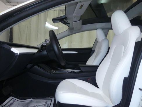 Used 2023 Tesla Model 3 Standard Range RWD image 19