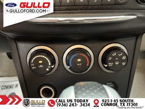 Used 2013 Nissan Rogue S w/ Special Edition Pkg FWD image 26