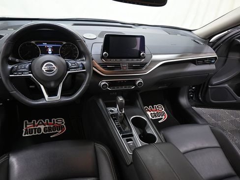 Used 2019 Nissan Altima 2.5 SL FWD image 5