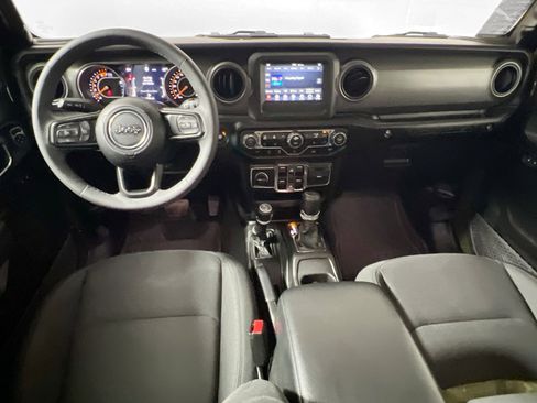 Used 2023 Jeep Wrangler Sport S image 30