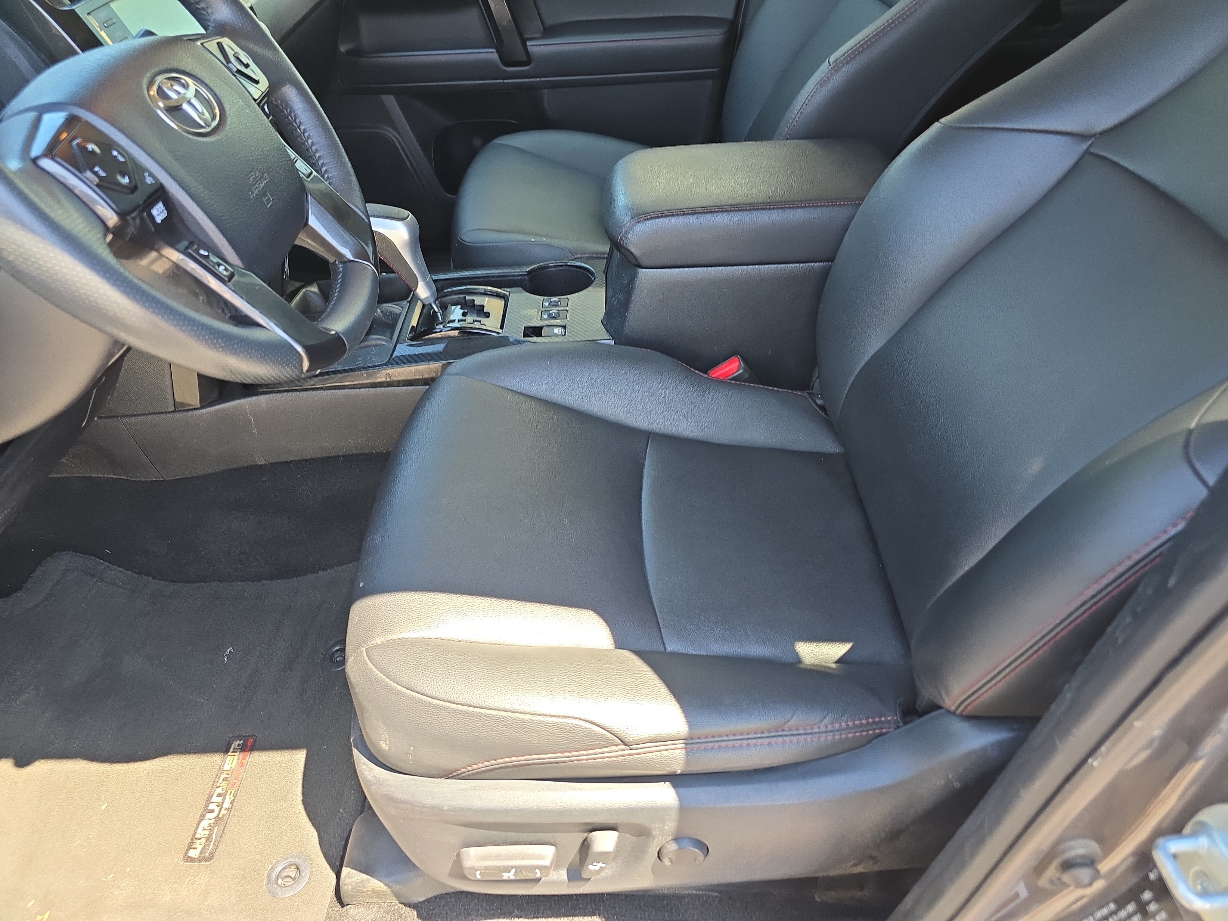 Used 2021 Toyota 4Runner TRD Off-Road Premium w/ Moonroof Package AWD/4WD image 21