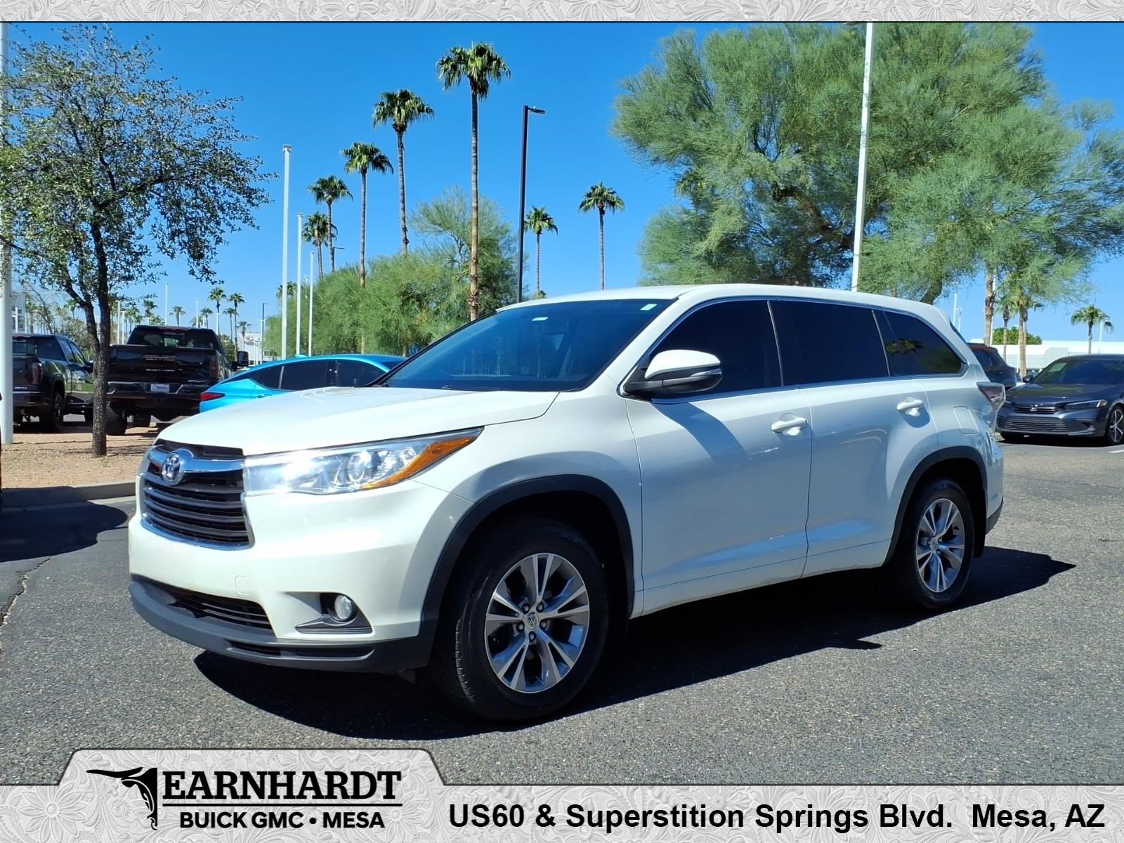 Used 2015 Toyota Highlander Plus AWD/4WD image 1