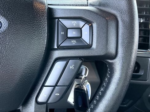 Used 2017 Ford F150 XLT w/ Equipment Group 301A Mid RWD image 23