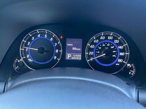 Used 2012 INFINITI FX35 AWD w/ Premium Pkg image 42